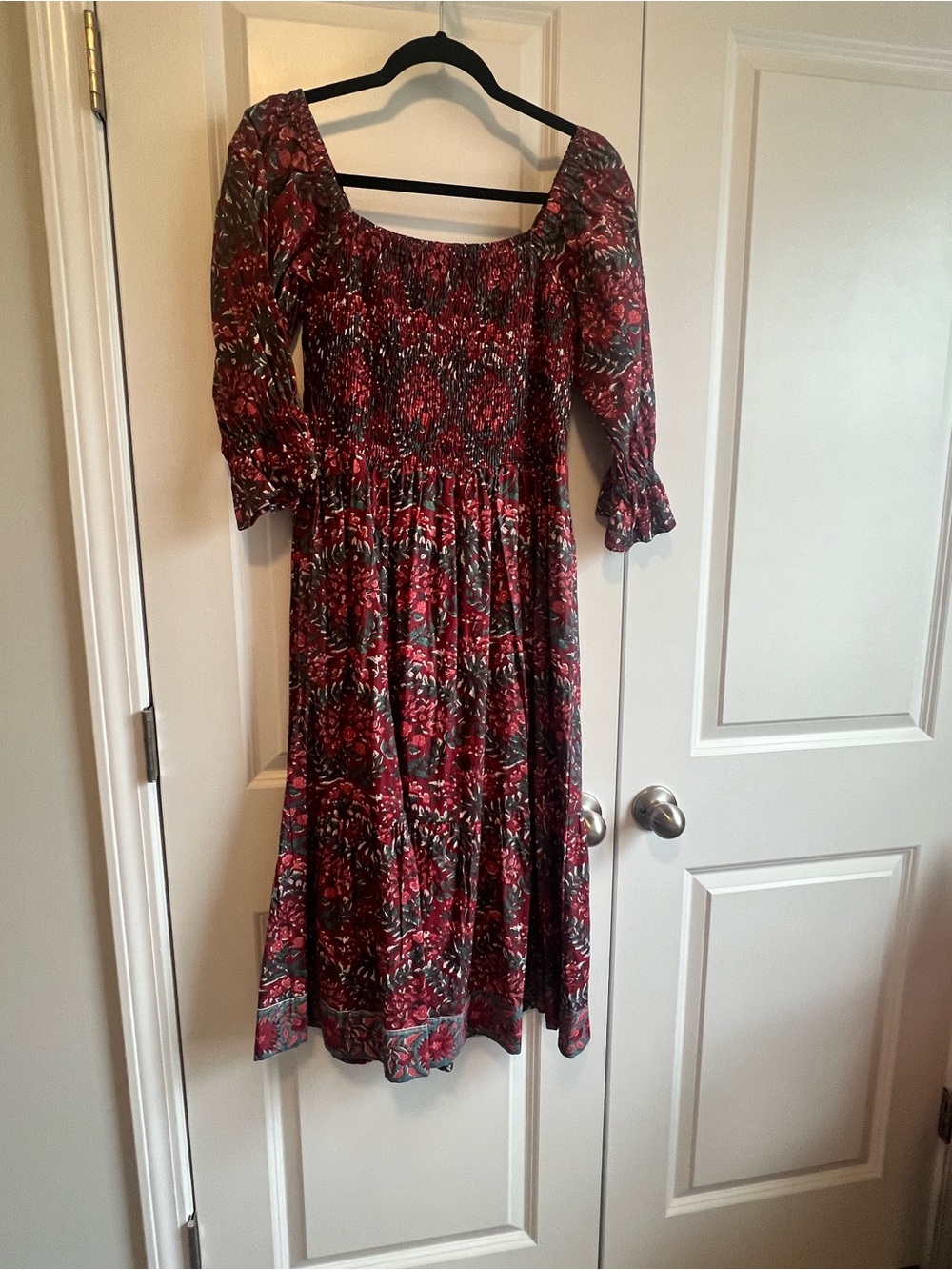 Victoria Dunn Red Floral Smocked Midi Dress with Puff Sleeves